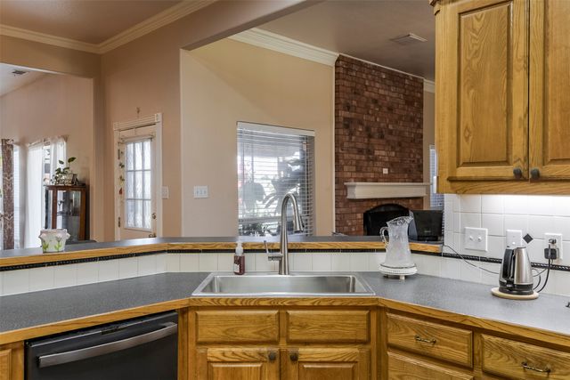 137 Cactus Road, Waxahachie, TX 75165
