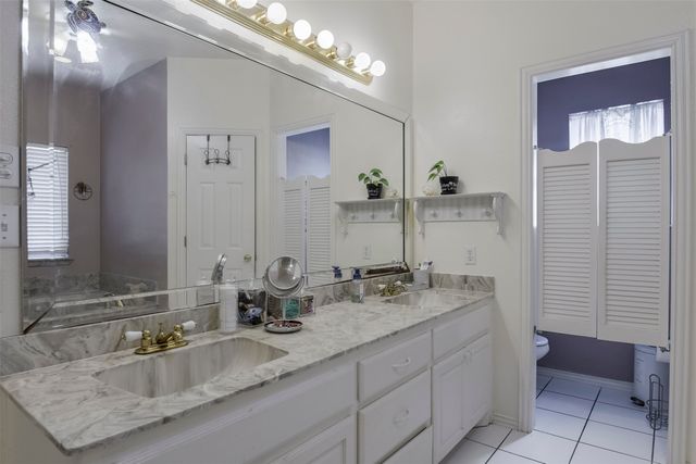 137 Cactus Road, Waxahachie, TX 75165