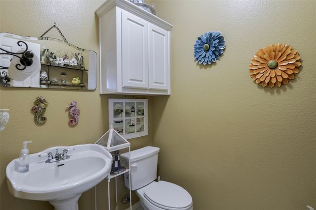 137 Cactus Road, Waxahachie, TX 75165