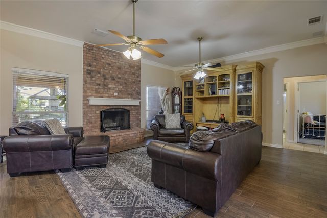 137 Cactus Road, Waxahachie, TX 75165
