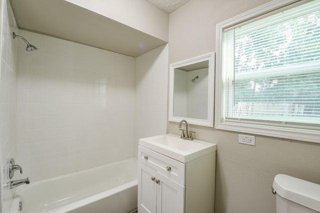319 Rustic Drive, Pasadena, TX 77502