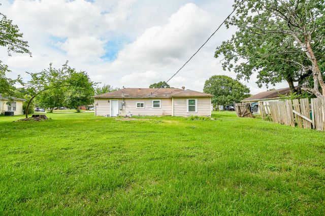 319 Rustic Drive, Pasadena, TX 77502