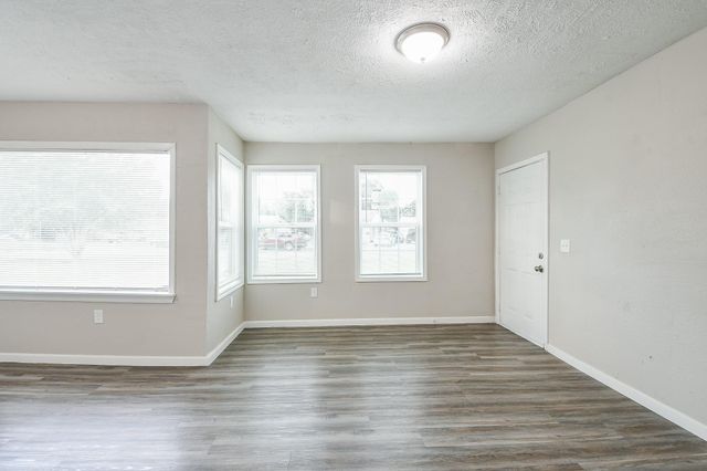 319 Rustic Drive, Pasadena, TX 77502