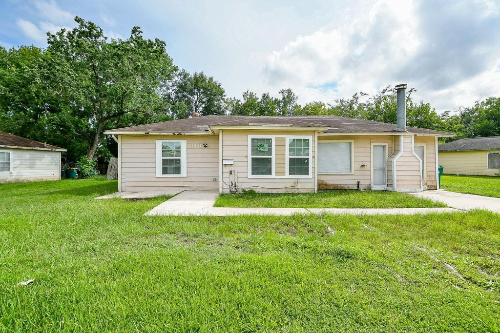 319 Rustic Drive, Pasadena, TX 77502