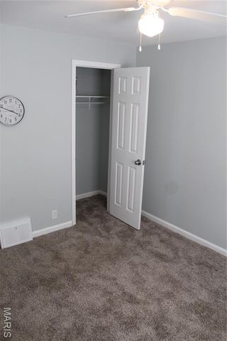 1501 Akron Drive, St Louis, MO 63137