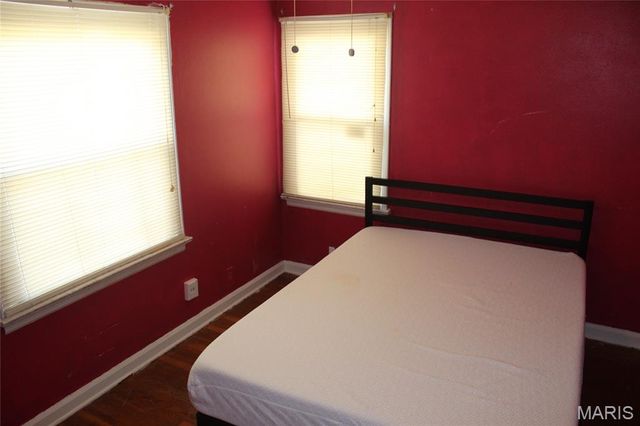 1501 Akron Drive, St Louis, MO 63137