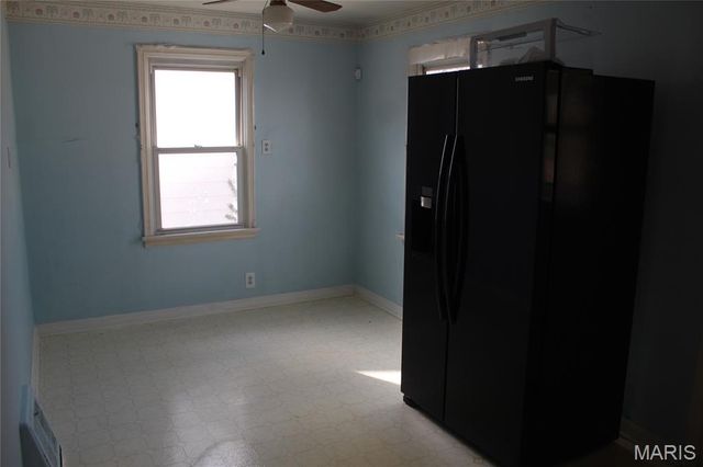 1501 Akron Drive, St Louis, MO 63137