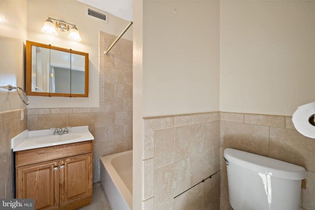 1942 WOLF ST, Philadelphia, PA 19145