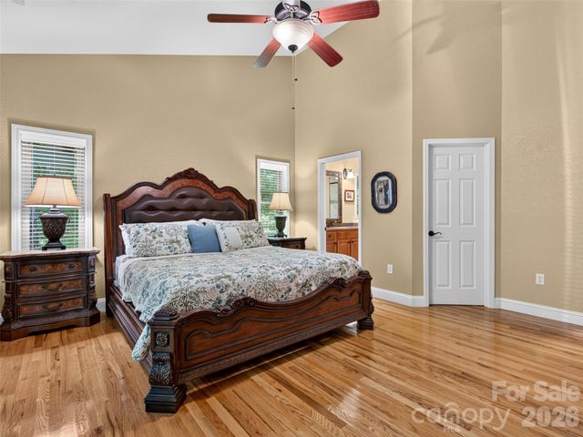427 Locust Drive, Maggie Valley, NC 28751