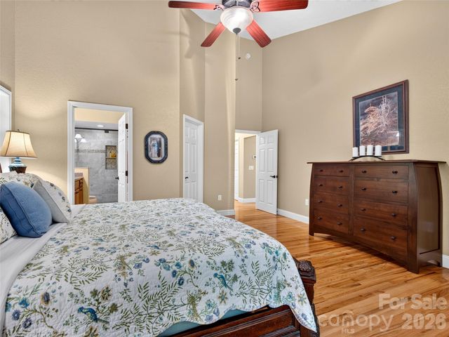 427 Locust Drive, Maggie Valley, NC 28751