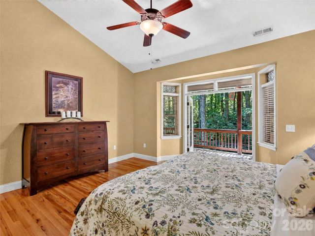 427 Locust Drive, Maggie Valley, NC 28751