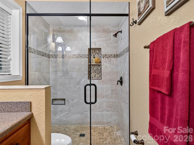 427 Locust Drive, Maggie Valley, NC 28751