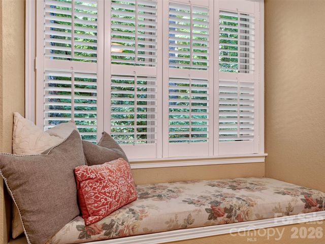 427 Locust Drive, Maggie Valley, NC 28751