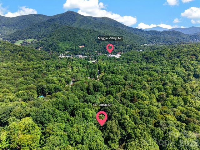 427 Locust Drive, Maggie Valley, NC 28751
