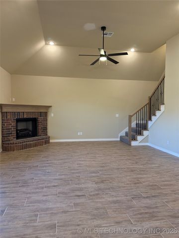 15971 Munson Court, Skiatook, OK 74070