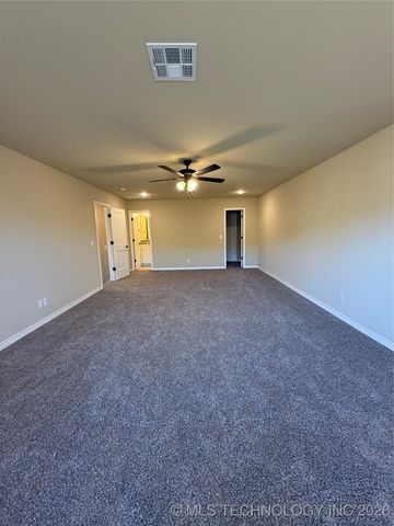 15971 Munson Court, Skiatook, OK 74070