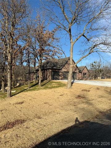15971 Munson Court, Skiatook, OK 74070