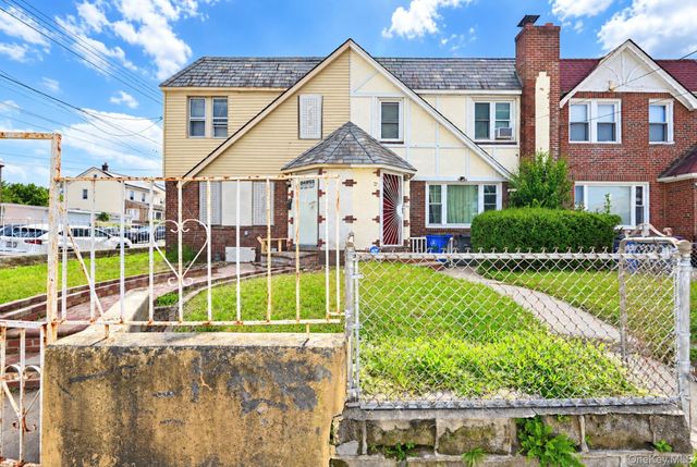 19920 115th Avenue, Saint Albans, NY 11412