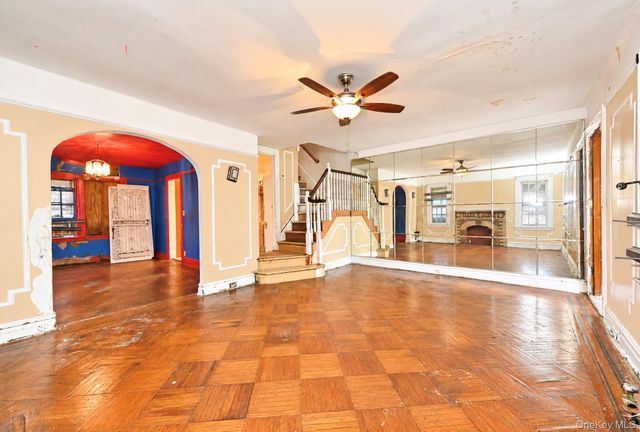 19920 115th Avenue, Saint Albans, NY 11412