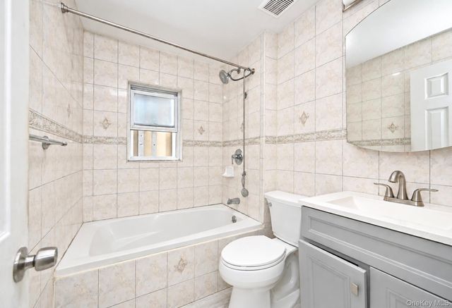 19920 115th Avenue, Saint Albans, NY 11412