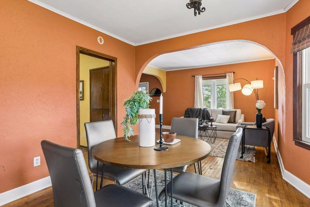1037 Kent Street, Saint Paul, MN 55117