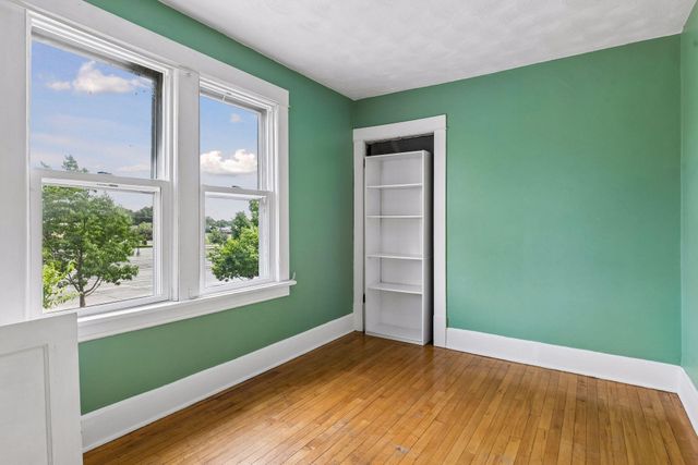 1037 Kent Street, Saint Paul, MN 55117