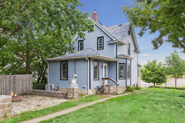 1037 Kent Street, Saint Paul, MN 55117