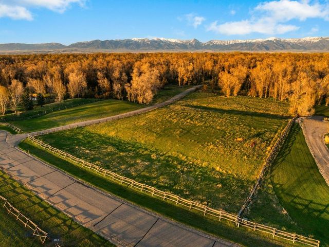 624 Rocking Horse Drive, Bozeman, MT 59718