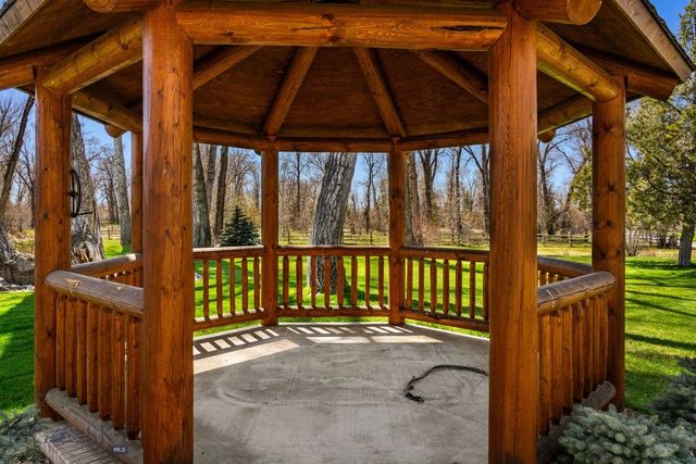 624 Rocking Horse Drive, Bozeman, MT 59718