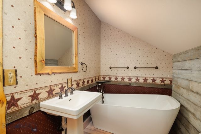 624 Rocking Horse Drive, Bozeman, MT 59718