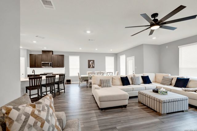 2210 Chronos, San Antonio, TX 78245