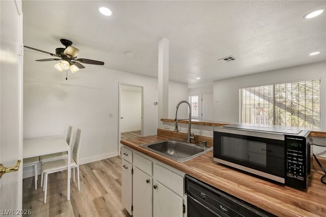 3923 Gogo Way 106, Las Vegas, NV 89103