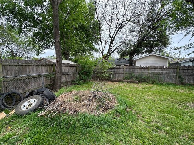 837 Marlene Drive, Everman, TX 76140