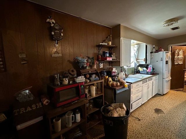 837 Marlene Drive, Everman, TX 76140