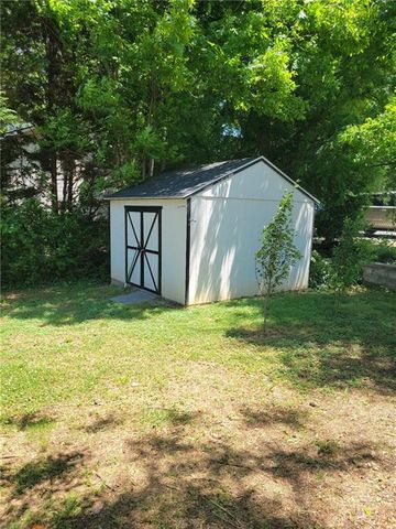 41 W Campbellton Street, Fairburn, GA 30213