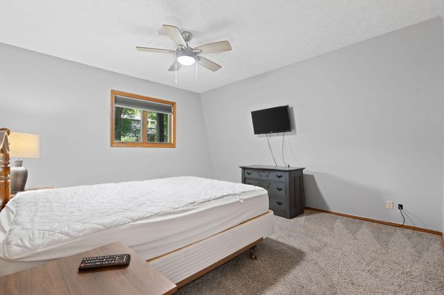 27111 White Tail Road, Shell Knob, MO 65747