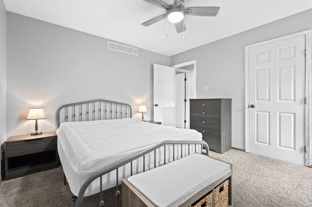 27111 White Tail Road, Shell Knob, MO 65747