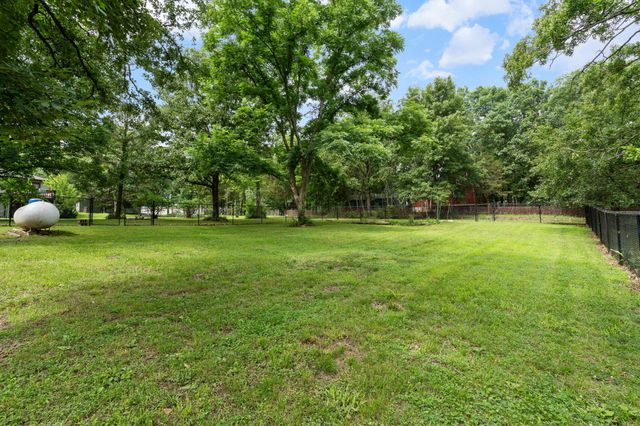 27111 White Tail Road, Shell Knob, MO 65747