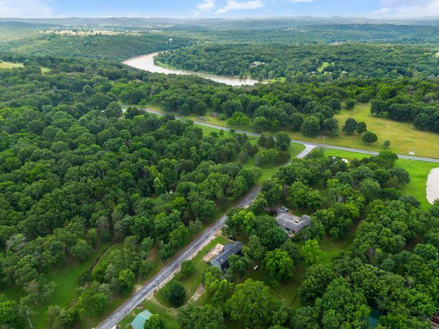27111 White Tail Road, Shell Knob, MO 65747