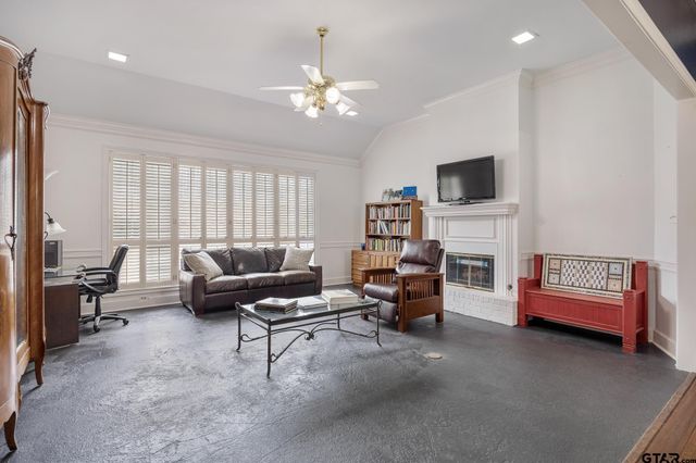 6620 Rollins, Tyler, TX 75703