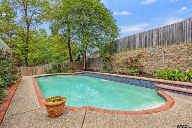 6620 Rollins, Tyler, TX 75703