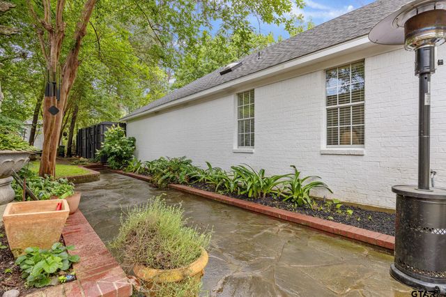 6620 Rollins, Tyler, TX 75703