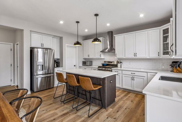 1874 Spring Creek Drive, Carver, MN 55315