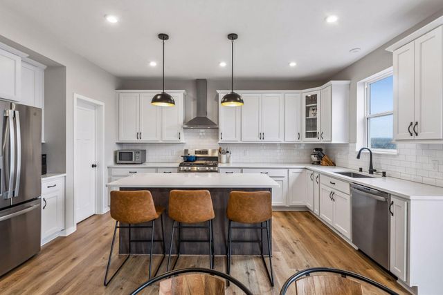 1874 Spring Creek Drive, Carver, MN 55315