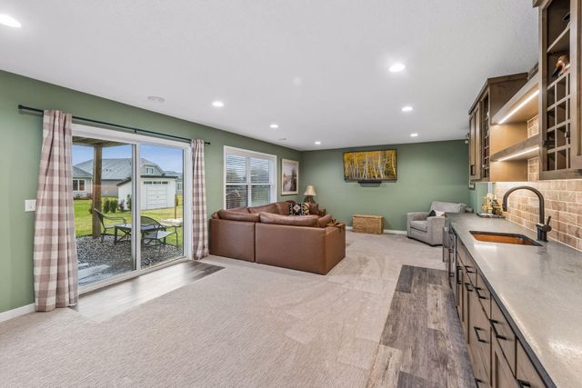 1874 Spring Creek Drive, Carver, MN 55315