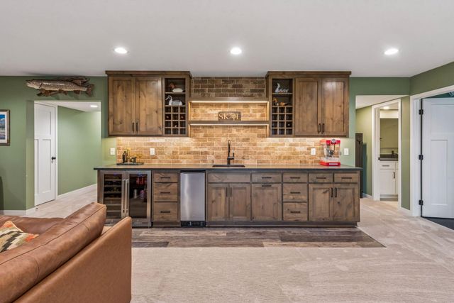 1874 Spring Creek Drive, Carver, MN 55315