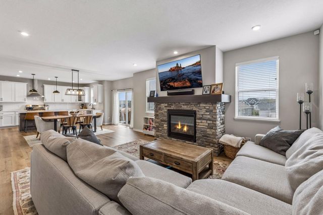 1874 Spring Creek Drive, Carver, MN 55315