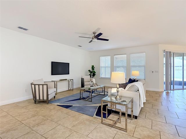 428 PALASTRO AVENUE, Auburndale, FL 33823