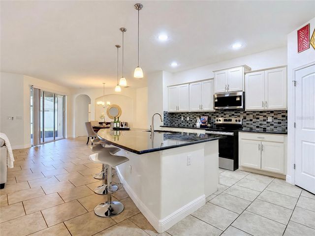 428 PALASTRO AVENUE, Auburndale, FL 33823