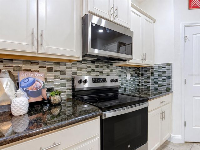 428 PALASTRO AVENUE, Auburndale, FL 33823